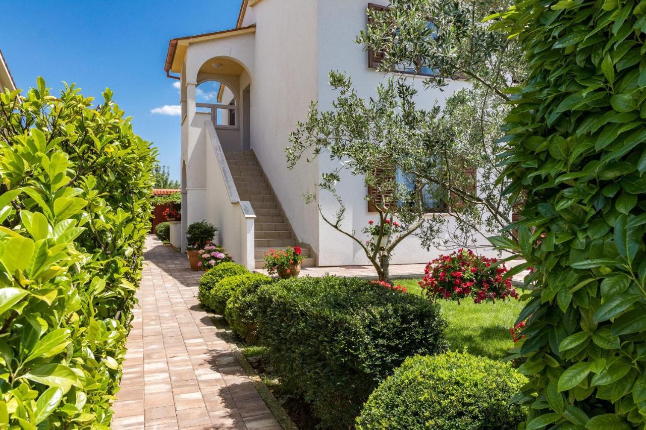 Apartman Mia Fažana Exterior foto