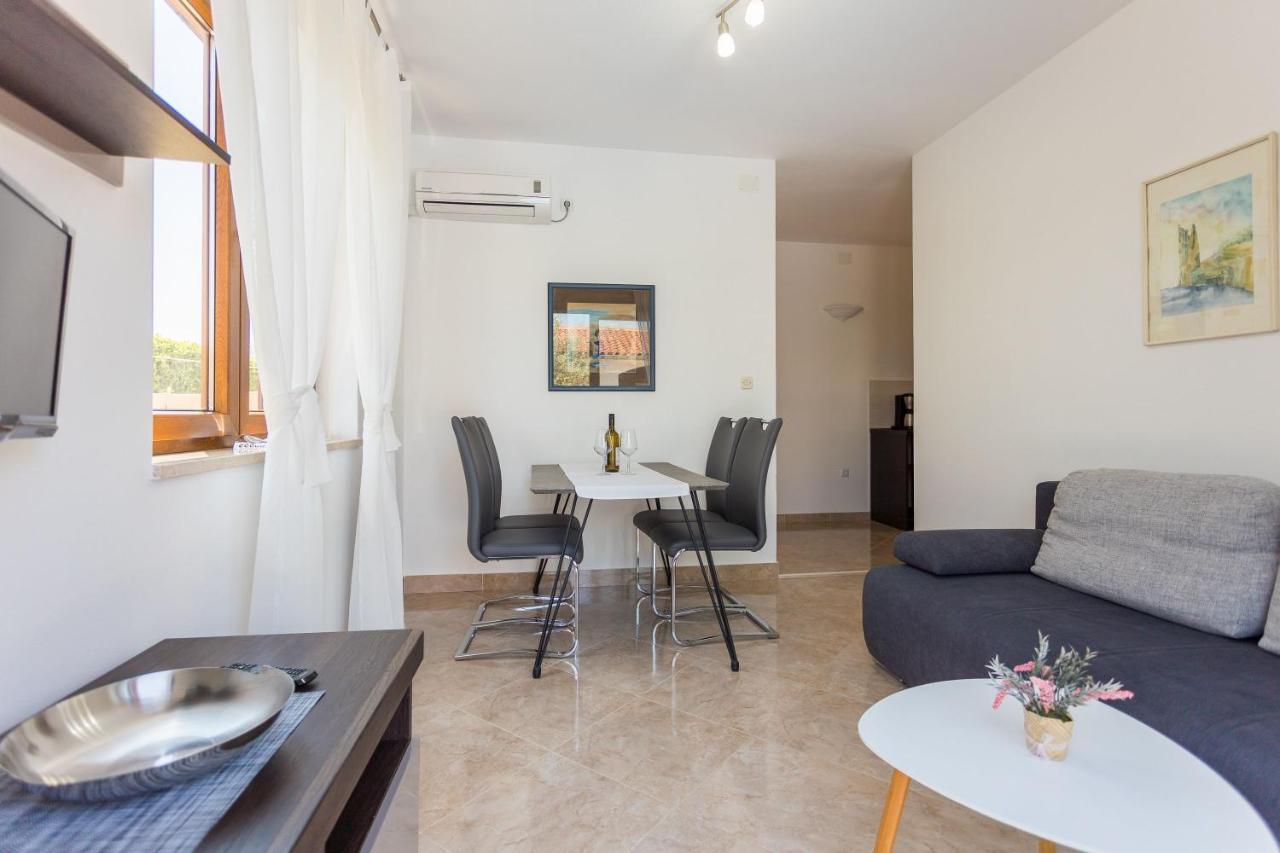 Apartman Mia Fažana Exterior foto